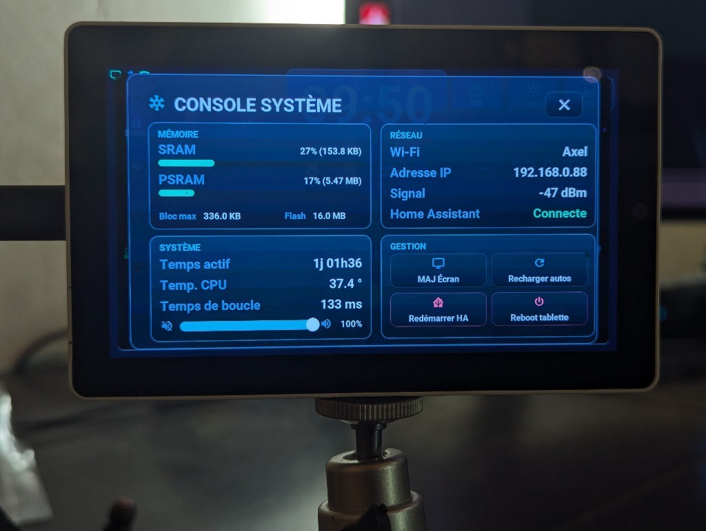 Console overlay on the real device